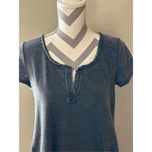 Cute sweatshirt like swing dress. - Picture 2 of 10